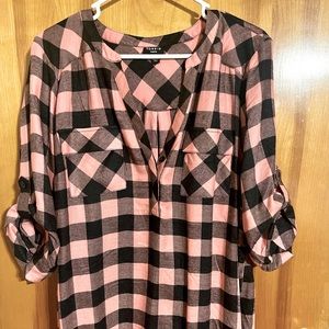 Torrid Harper pink & Black  Rayon Slub Pullover 3/4 Sleeve Blouse size 2
